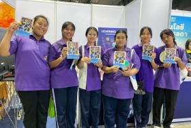 STKC ออกบูธจัดแสดงชิ้นงานชุด ตารางธาตุ ในรูปแบบ AR card สร้า ... Image 175